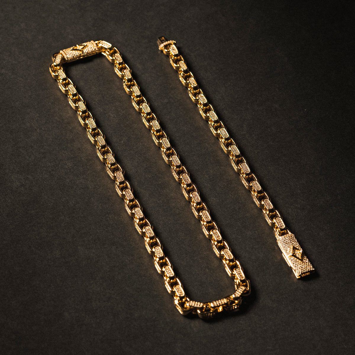 Cassius Hermes Bracelet - Gold