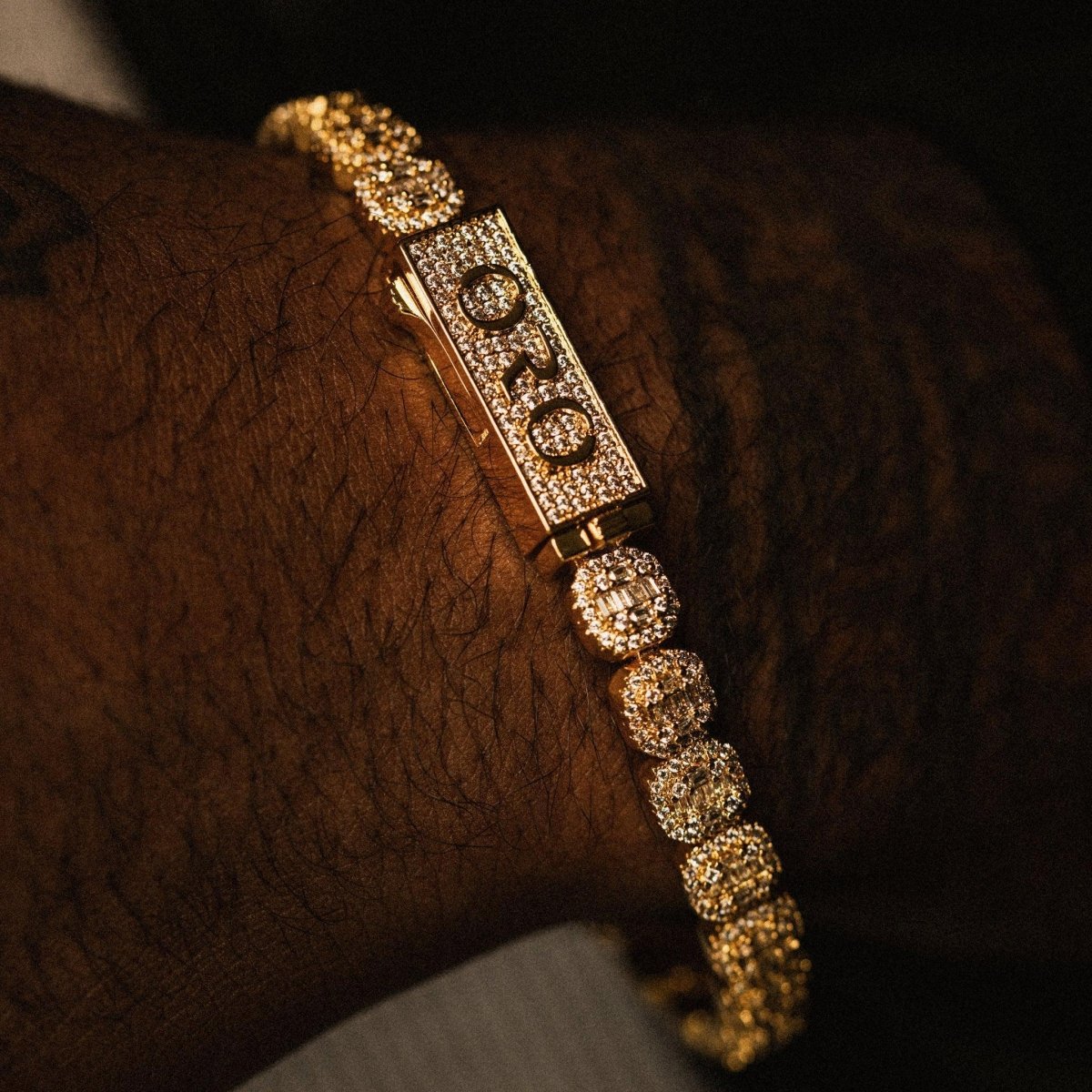 Elevaro Tennis Bracelet - Gold