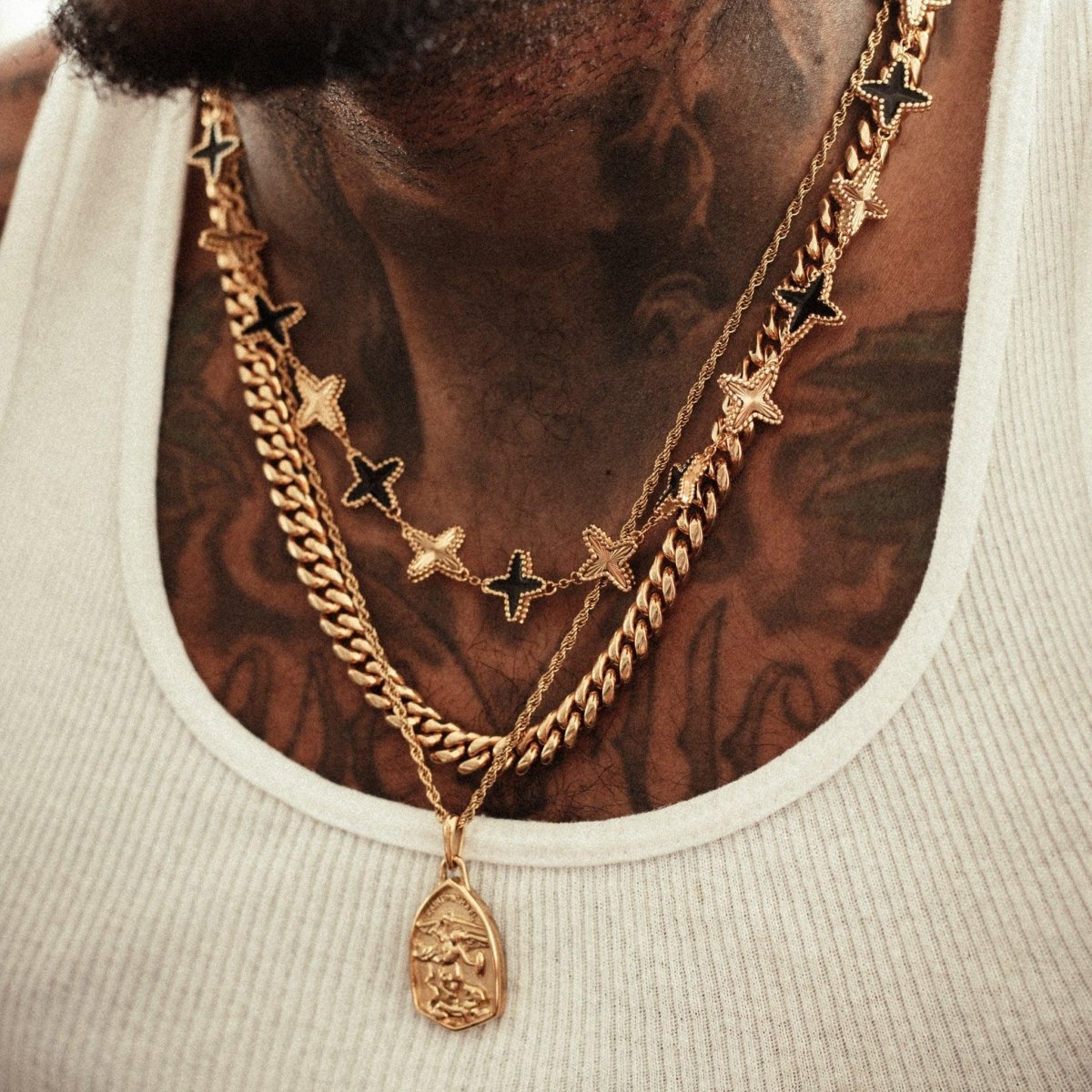 Onyx Clovero Chain - Gold