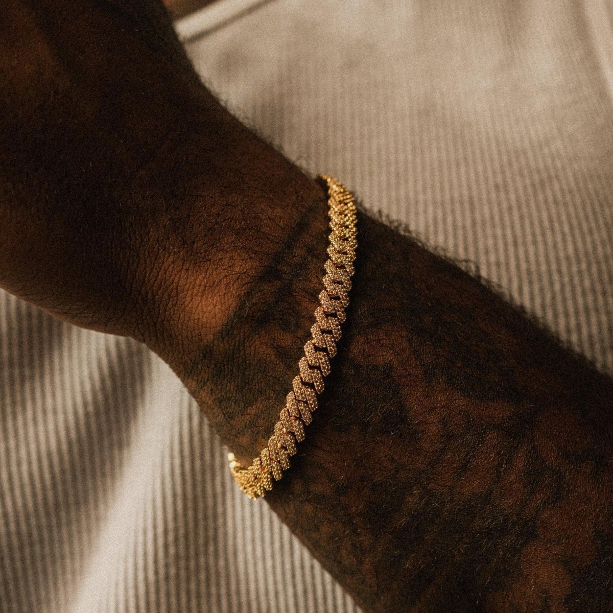 Pavé Prong Cuban Bracelet (8mm) - Gold