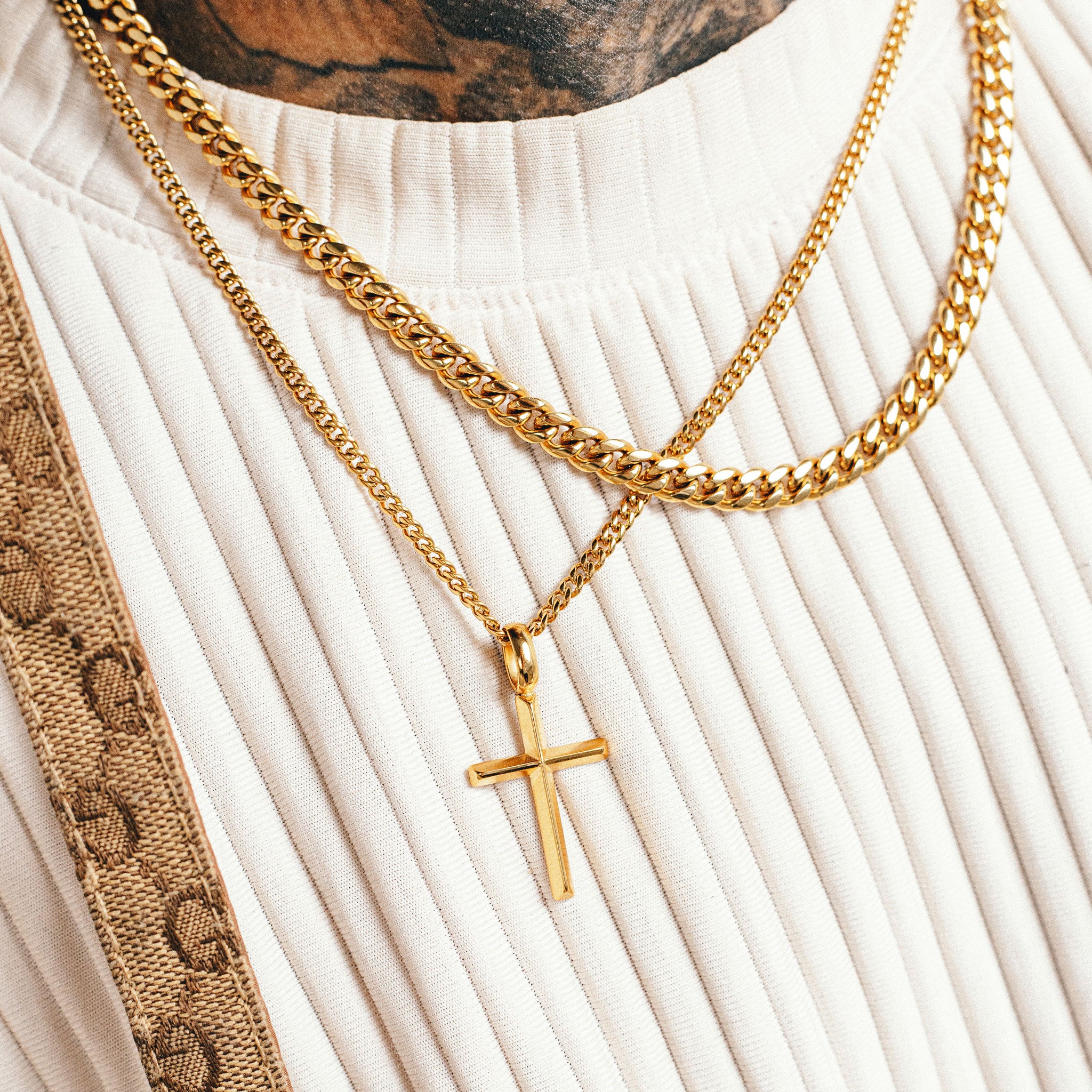 Classic Cross - Gold