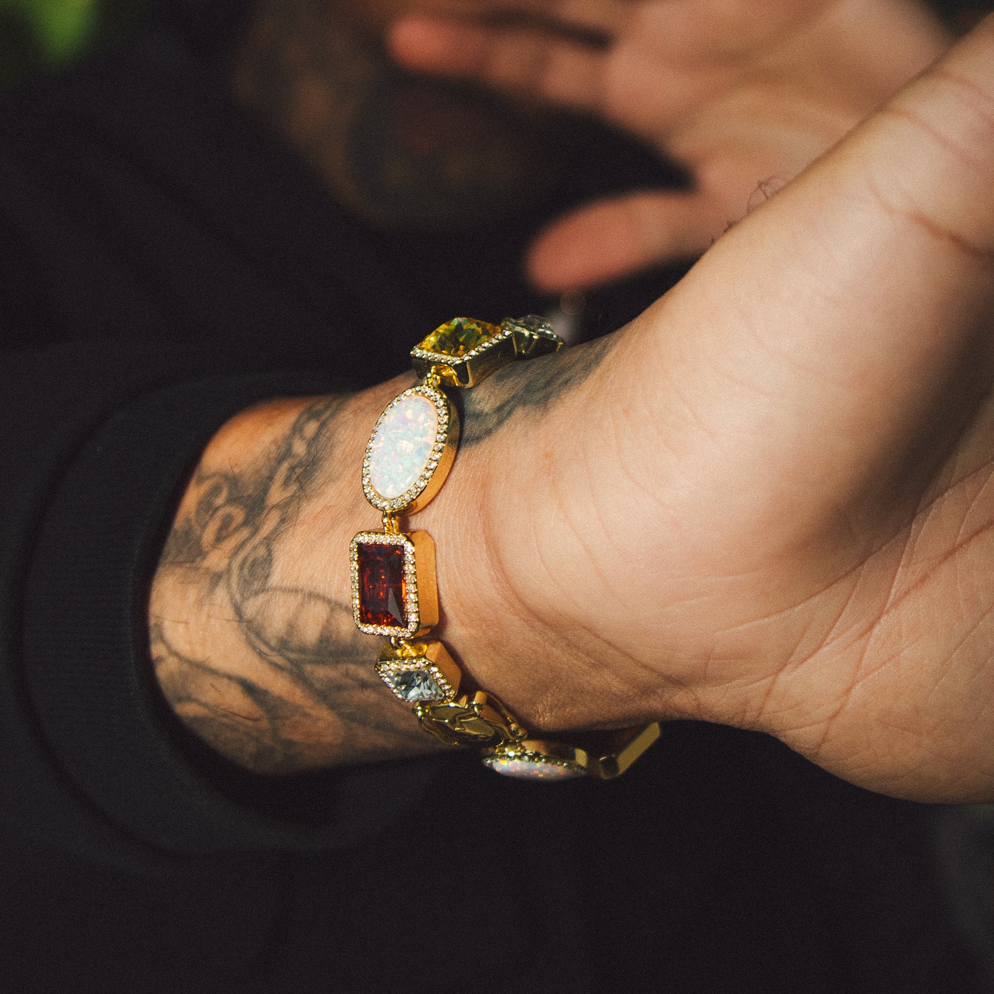 Motley Gemstone Chain - Gold