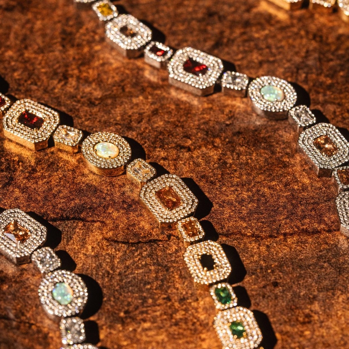 Echelon Gemstone Chain - Gold