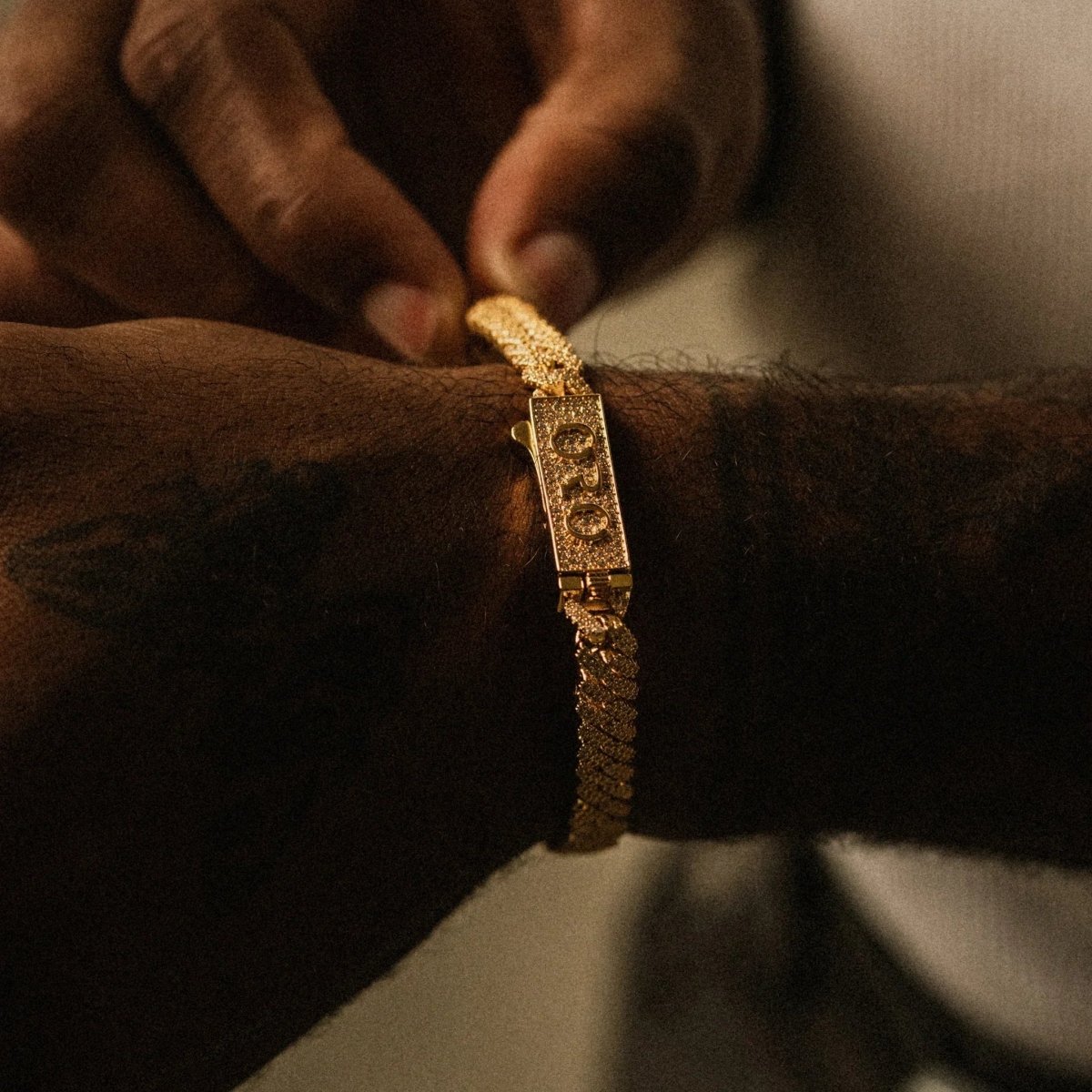 Pavé Prong Cuban Bracelet (8mm) - Gold