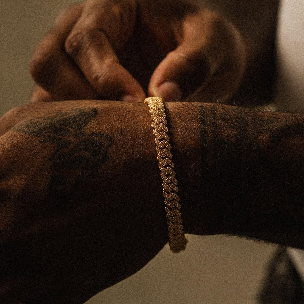 Pavé Prong Cuban Bracelet (8mm) - Gold